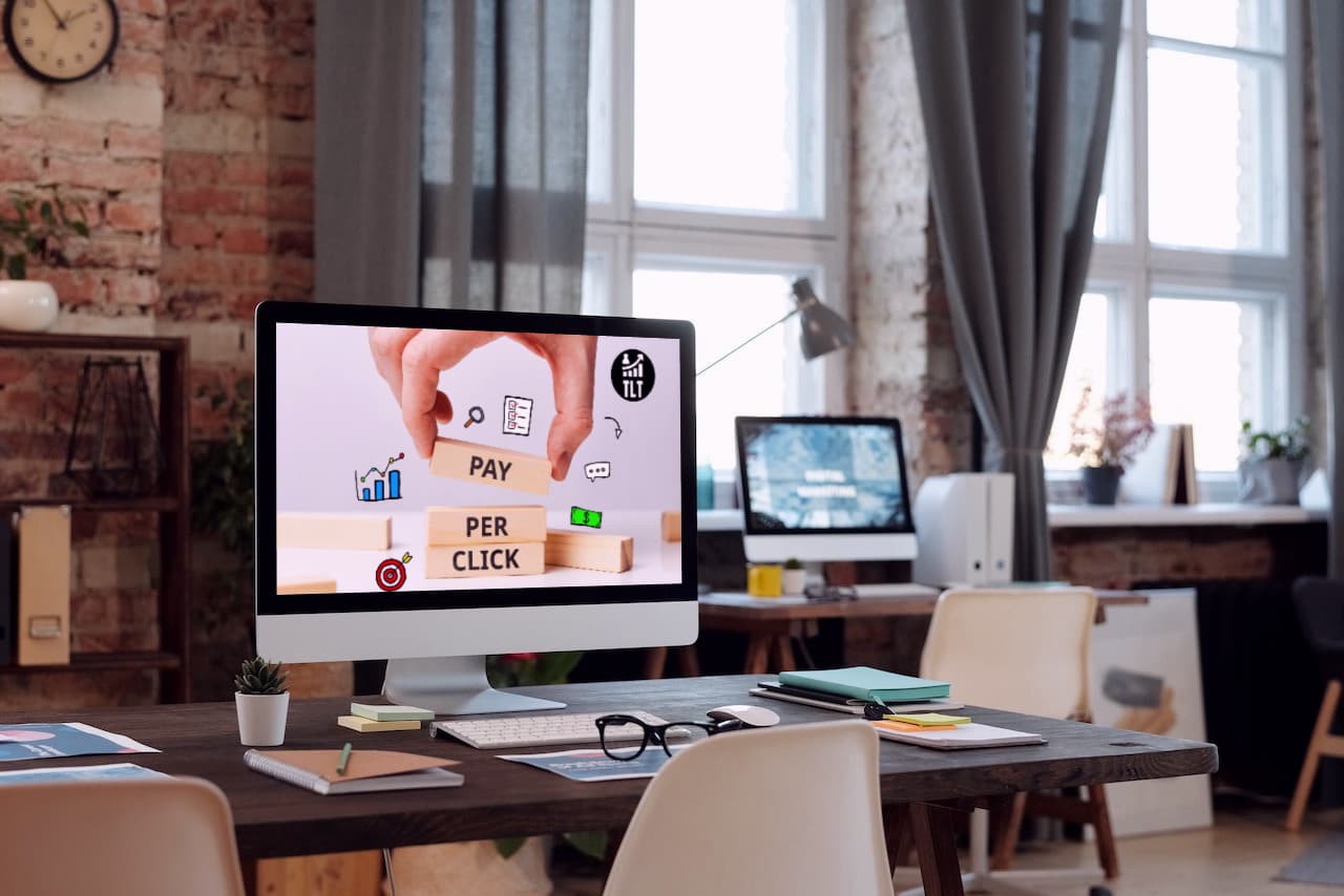 Top Level Traffic Web Design Bridgend and South Wales U.K, Pay-Per-Click (PPC) Advertising Using Paid Ads to Drive Top-Level Traffic Plus Conversions